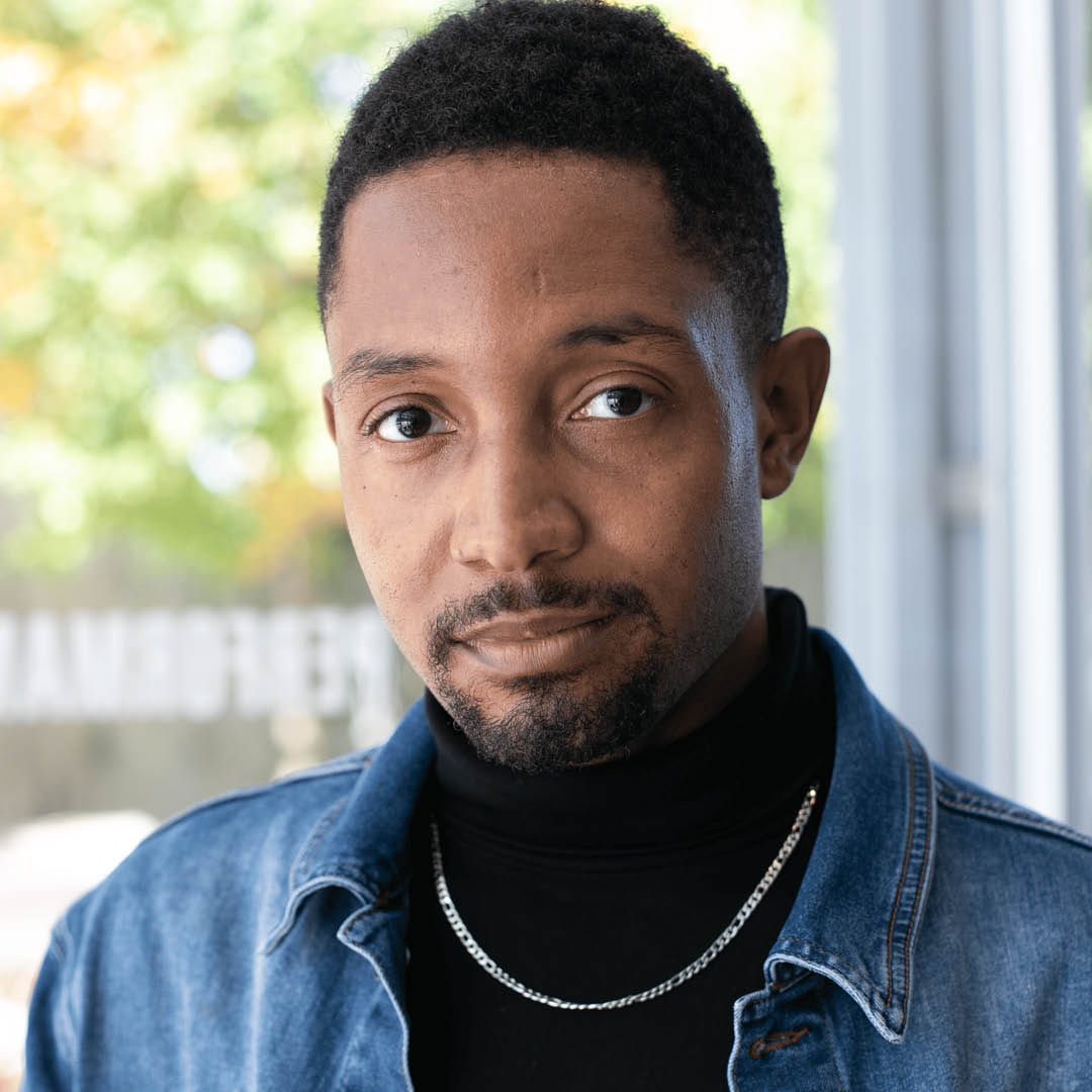 Headshot_96_DariusBuckley_26