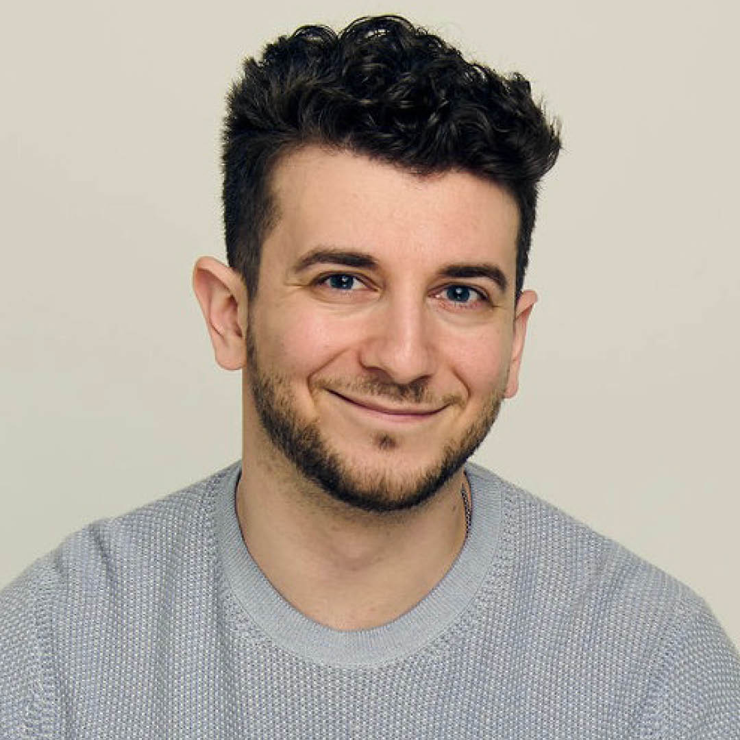 Headshot_96_JakeLandau_26